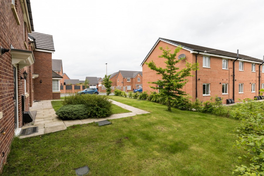 Images for Broadleaf Crescent, Standish, WN6 0ZN