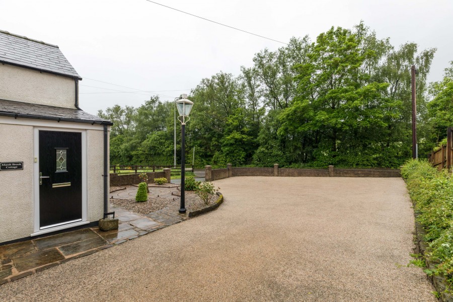 Images for Marsh Brook Cottage, Westhoughton, BL5 2DH