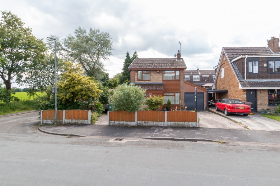 Images for Blackleyhurst Avenue, Billinge, WN5 7NB