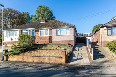 Elm Avenue, Standish, WN6 0ED